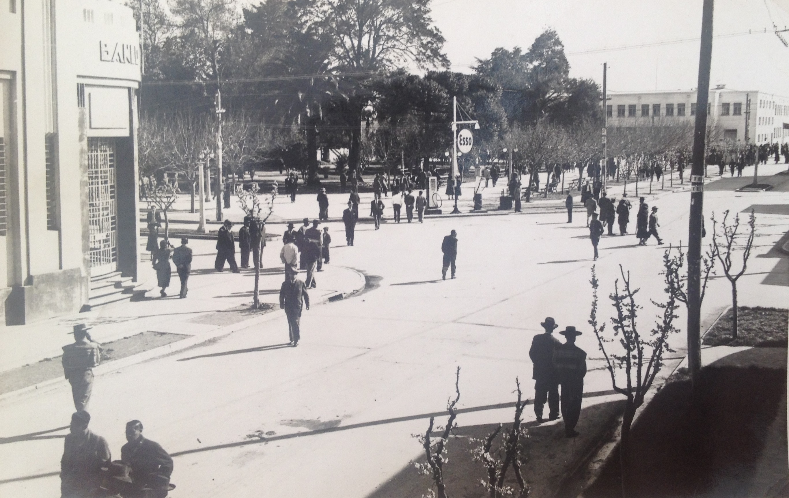 Plaza de Armas de Cauquenes en 1945